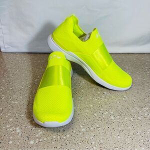 Men’s APL Athletic Propulsion Labs TechLoom Bliss New In Box Size 9 Neon Yellow